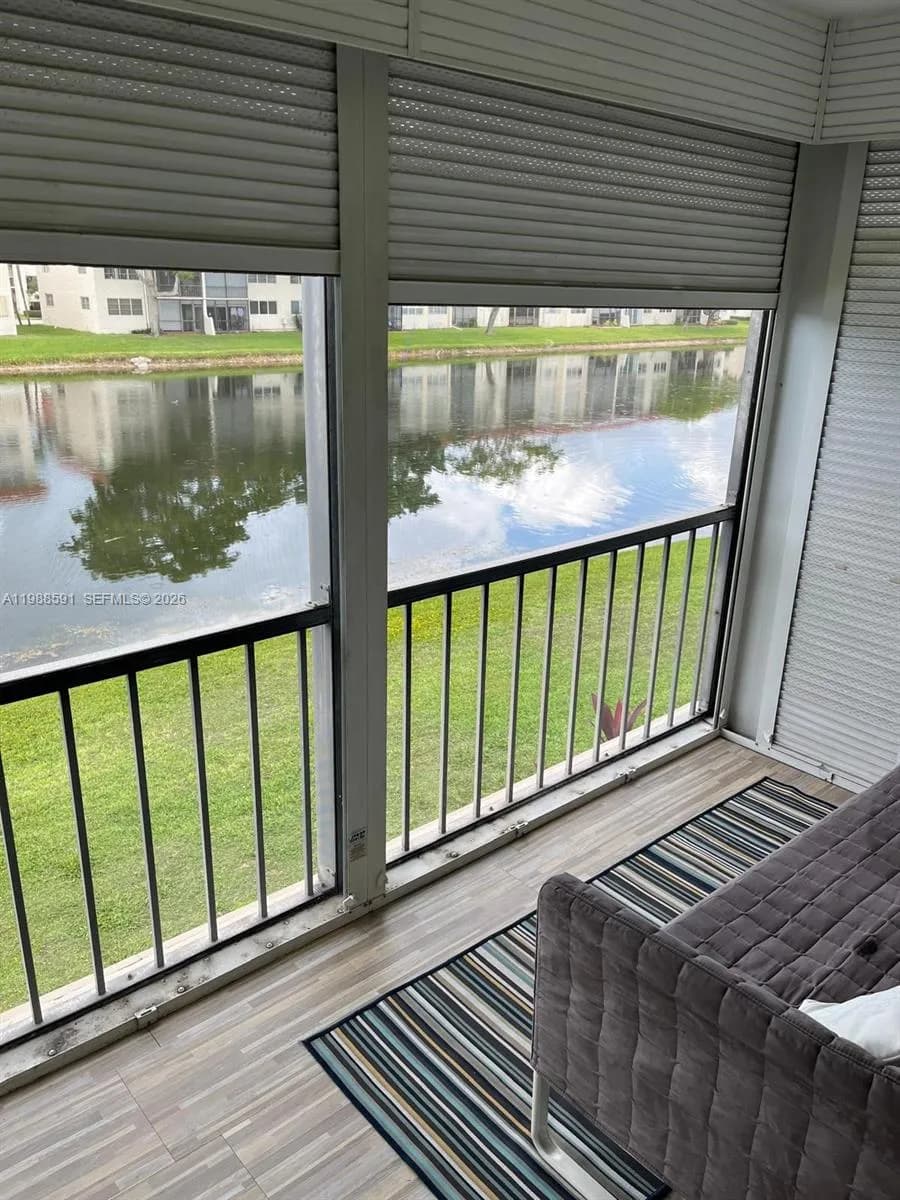361 S Hollybrook Dr # 206, Pembroke Pines FL 33025