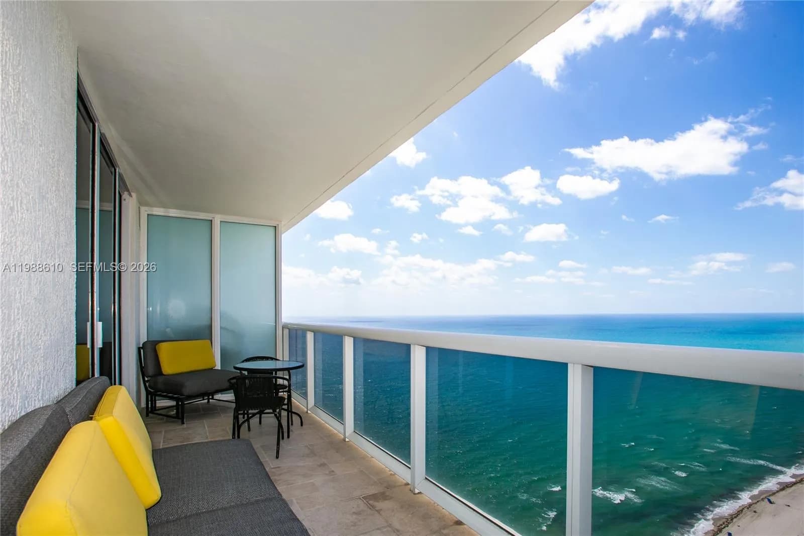 1830 S Ocean Dr # 4504, Hallandale Beach FL 33009