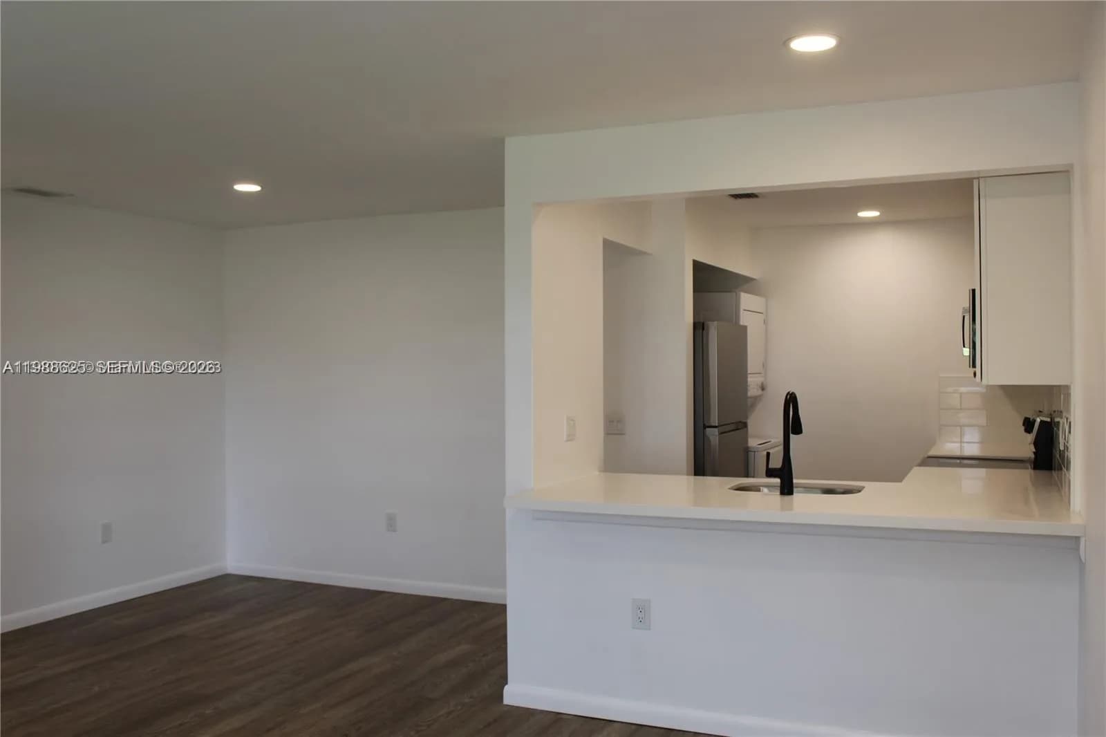 10016 NW 4th St # 201, Pembroke Pines FL 33024