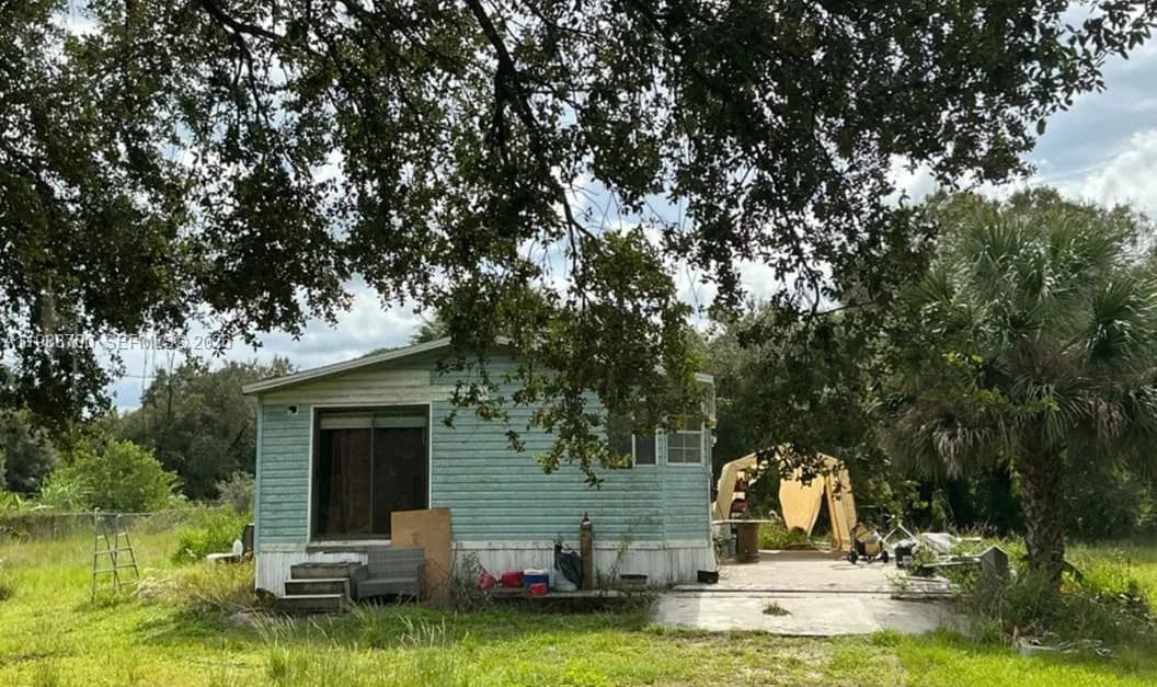2 bedroom 2 bath for sale at 224 Avenida del Club, Clewiston FL 33440
