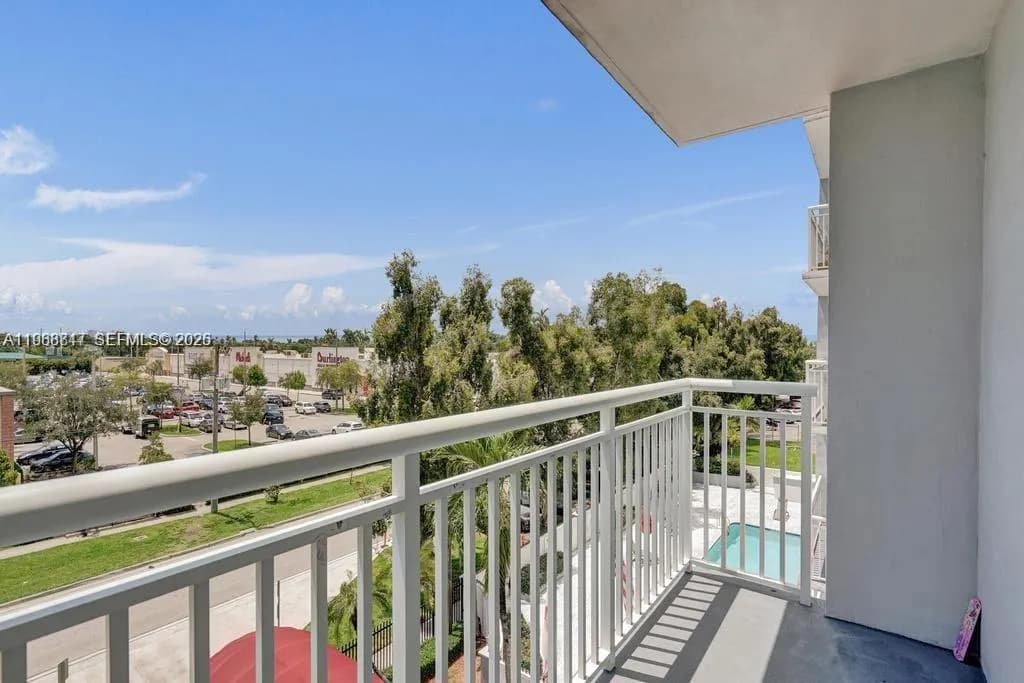 1251 NE 108th St # 411, Miami FL 33161