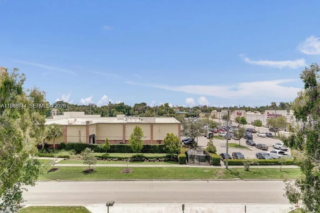 1251 NE 108th St # 411, Miami FL 33161