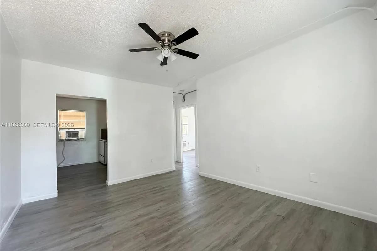 1117 NW 3rd Ave # 11, Miami FL 33136