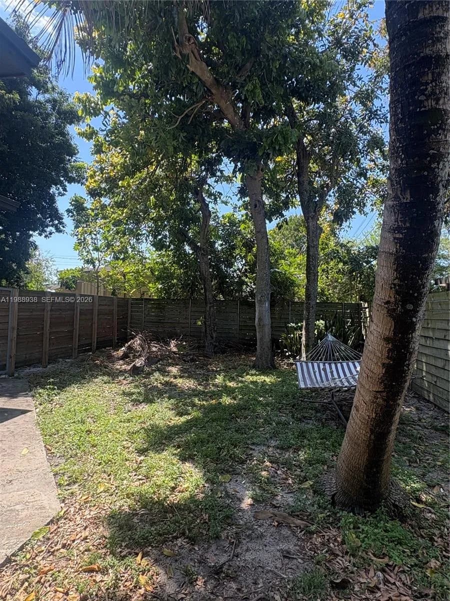 2263 NW 86th Ter, Miami FL 33147