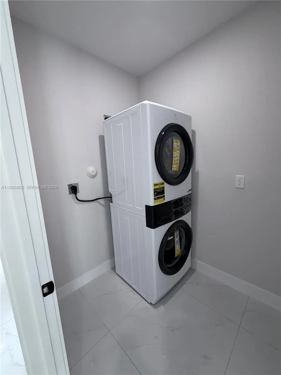 12330 SW 219th St, Miami FL 33170