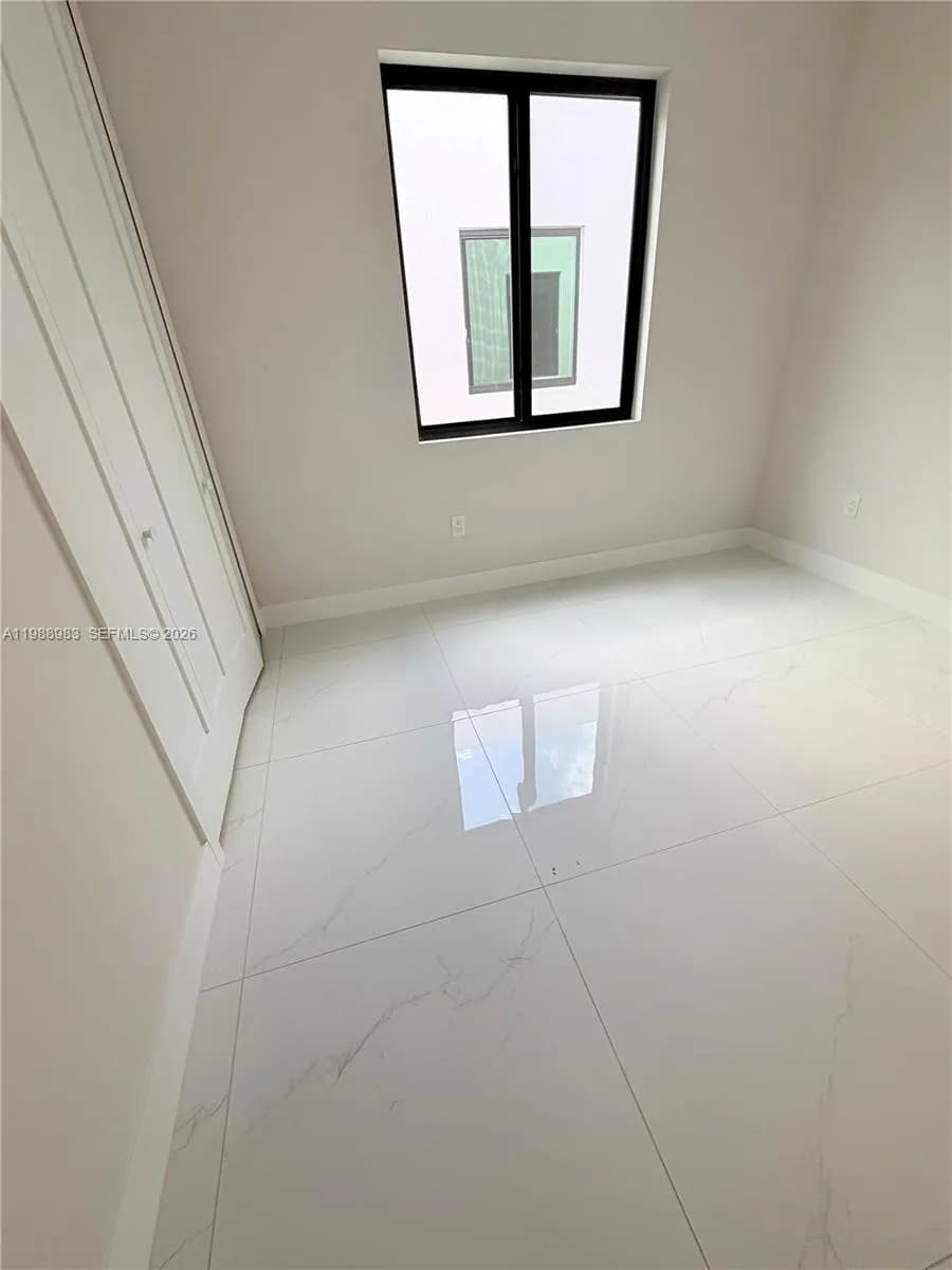 12330 SW 219th St, Miami FL 33170