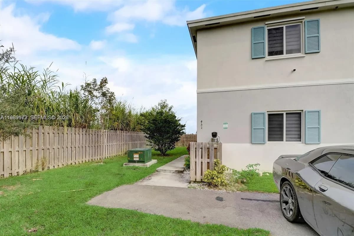 451 NW 12th Ave, Florida City FL 33034