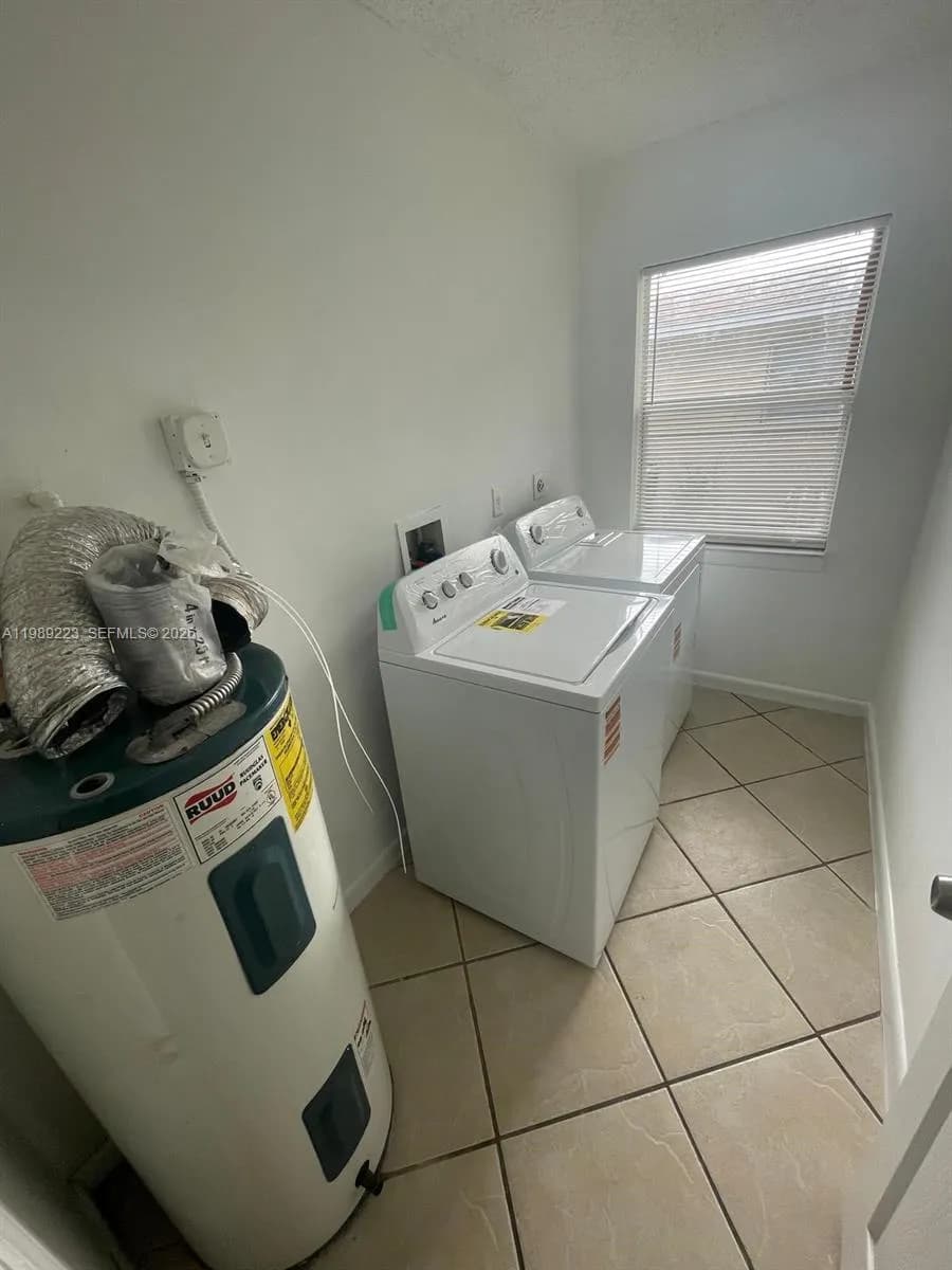 2321 NW 6th Ct, Fort Lauderdale FL 33311