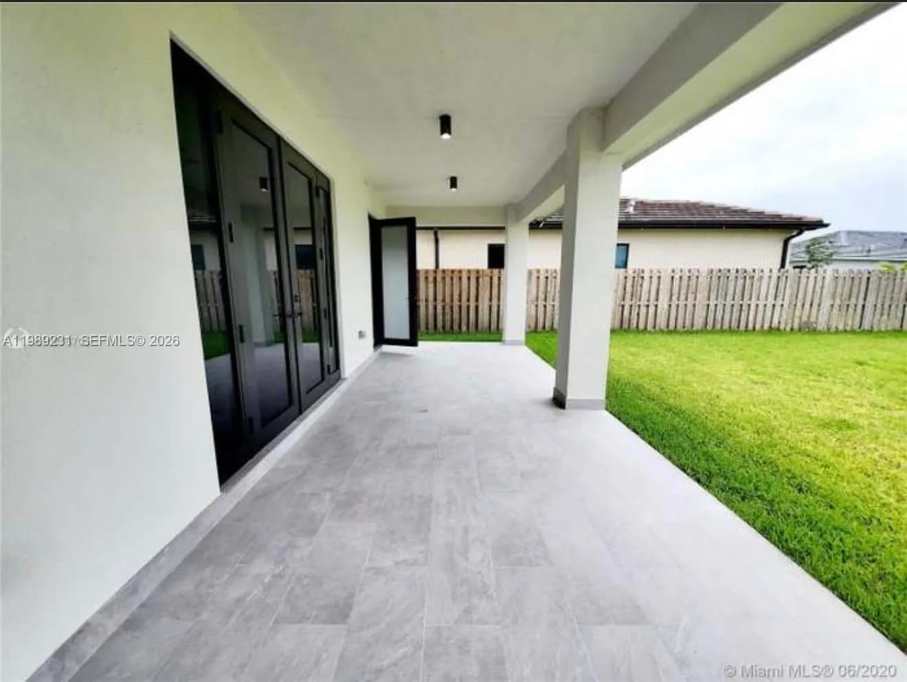 14651 SW 21st St, Miami FL 33175