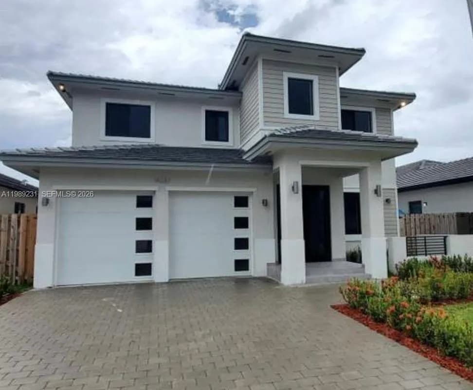 14651 SW 21st St, Miami FL 33175