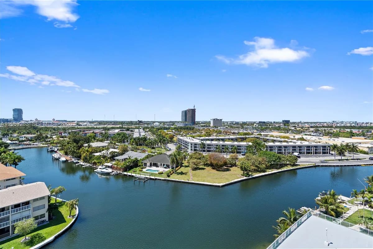 437 Golden Isles Dr # 11J, Hallandale Beach FL 33009