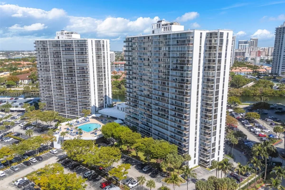 3731 N Country Club Dr # 1427, Aventura FL 33180