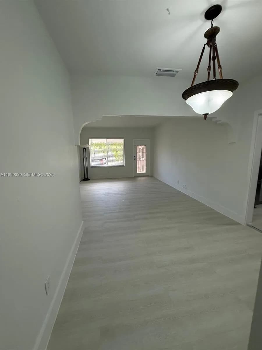 2893 SW 32nd Ct, Coconut Grove FL 33133