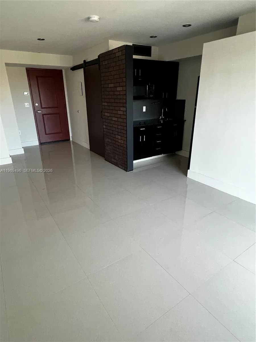 5791 SW 72nd St # 5791, South Miami FL 33143