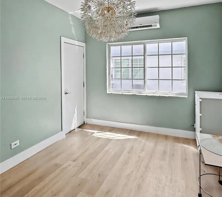 830 10th St # 2, Miami Beach FL 33139