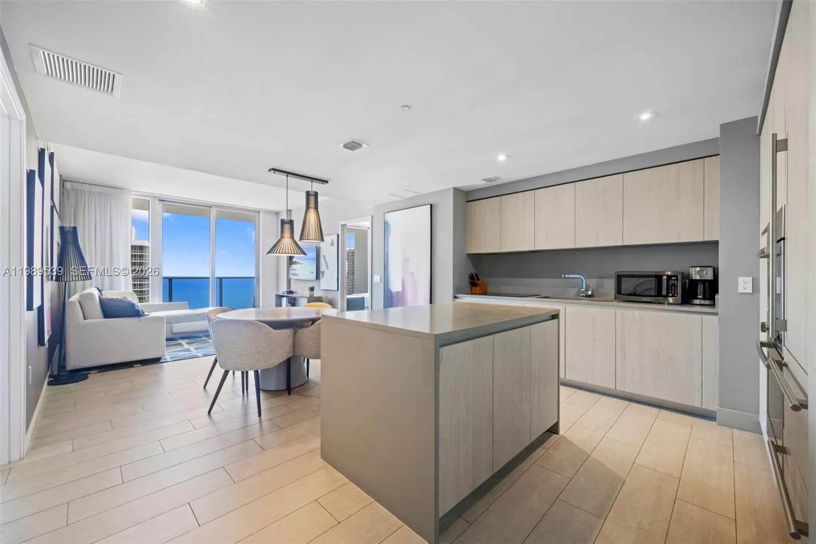 4010 S Ocean Dr # T3905, Hollywood FL 33019