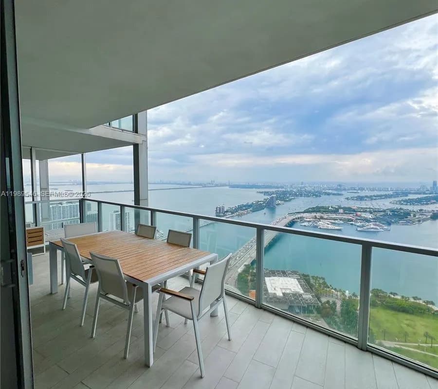 1100 Biscayne Blvd # 5804, Miami FL 33132