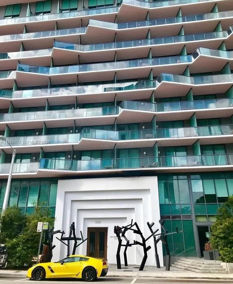 1300 S Miami Ave # 4005, Miami FL 33130