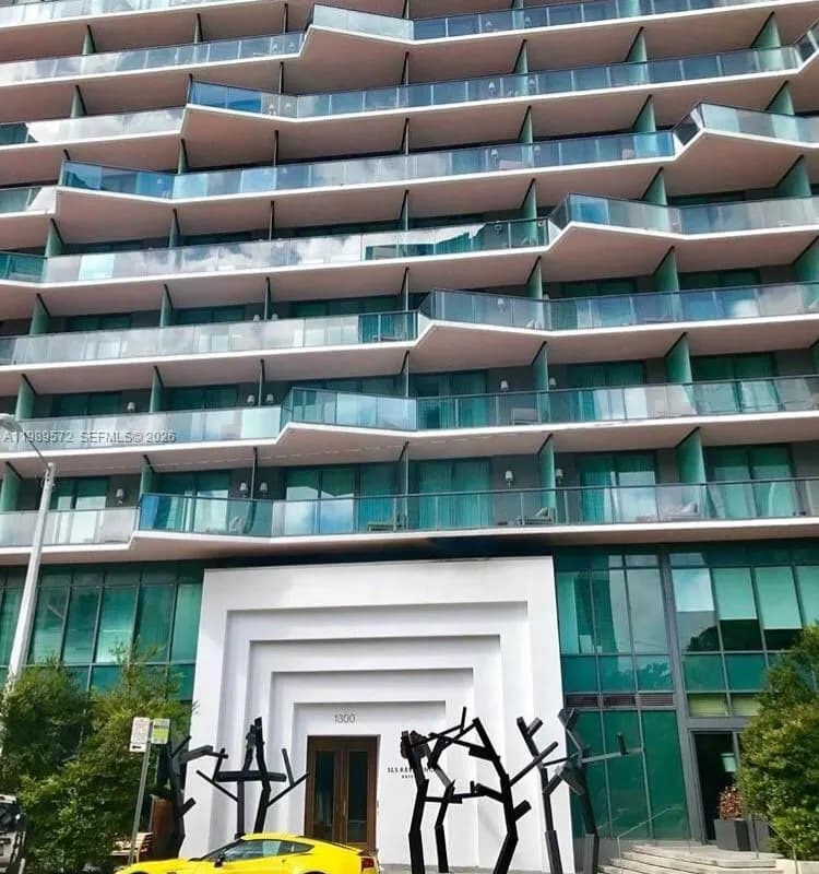 1300 S Miami Ave # 4005, Miami FL 33130