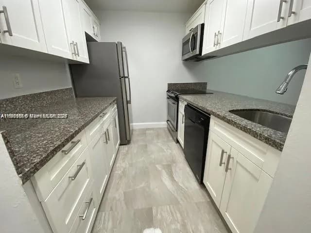 10801 SW 109th Ct # D103, Miami FL 33176