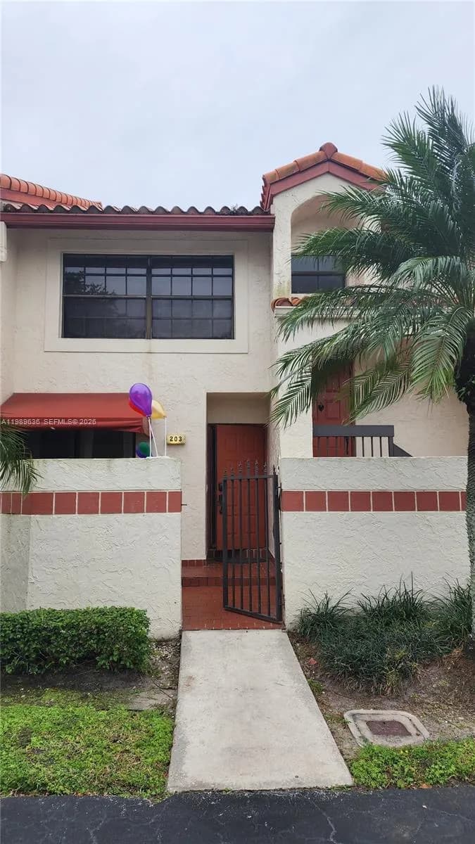 203 Liberty Ct # 203, Deerfield Beach FL 33442