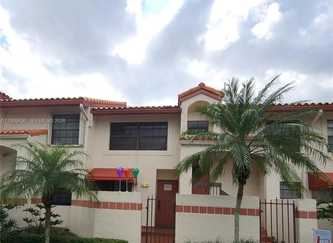203 Liberty Ct # 203, Deerfield Beach FL 33442