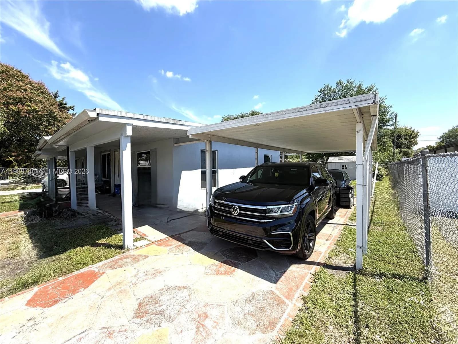 9615 NW 26th Ave, Miami FL 33147