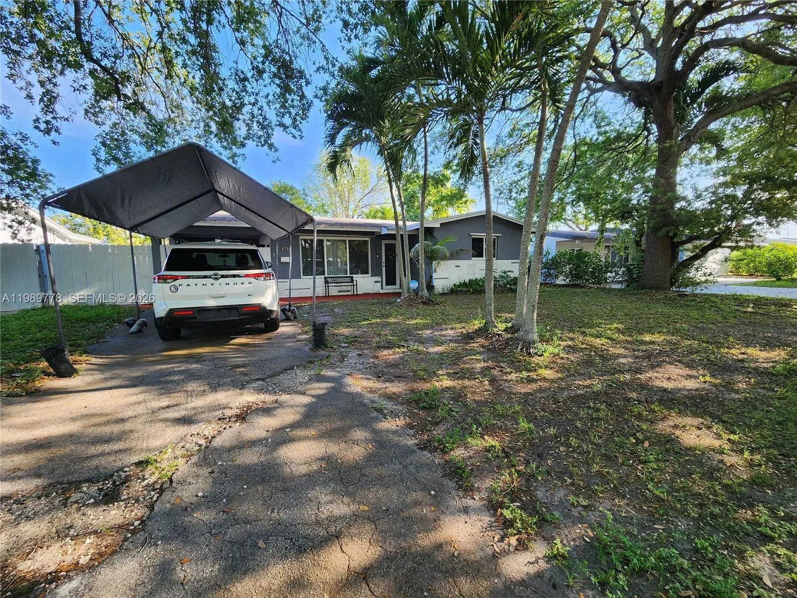 6721 Garfield St, Hollywood FL 33024