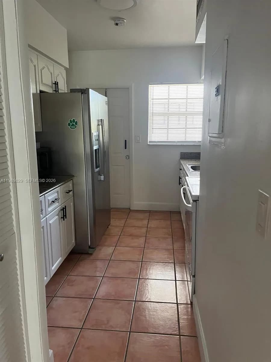 9260 Bay Harbor Ter # 24, Bay Harbor Islands FL 33154