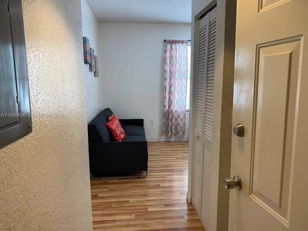 7326 Collins Ave # 105, Miami Beach FL 33141