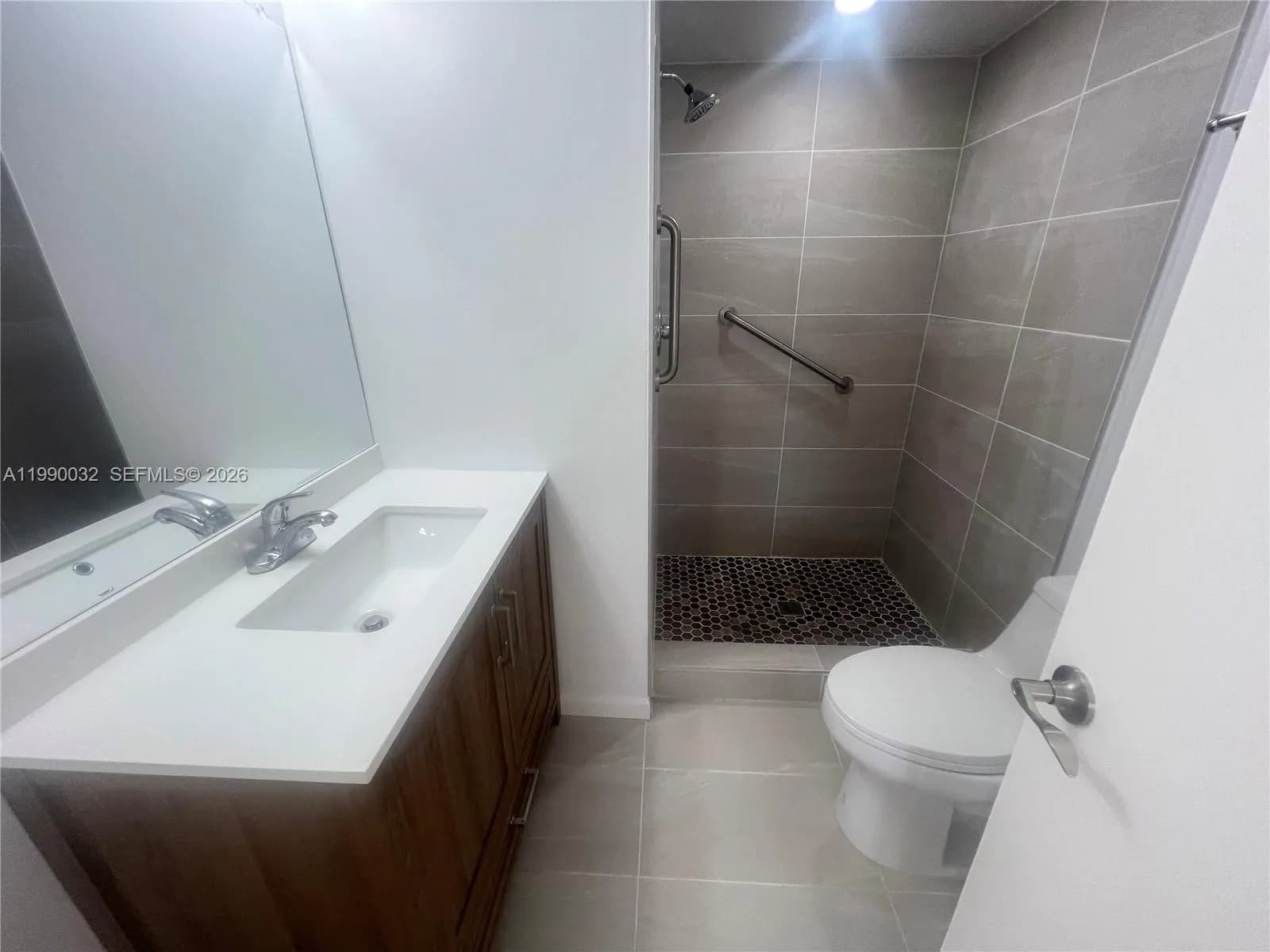 8500 Sunrise Lakes Blvd # 111, Sunrise FL 33322