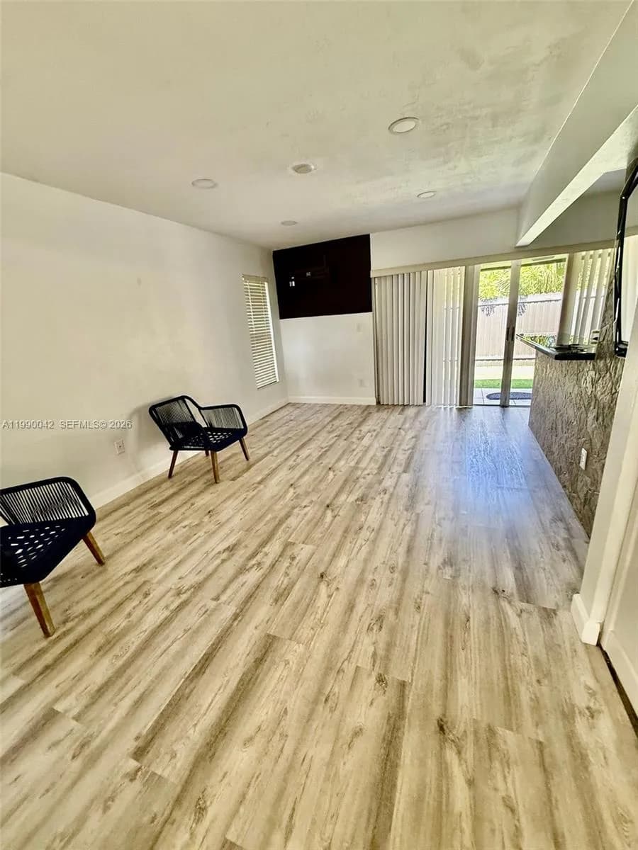 11914 SW 125th Pl, Miami FL 33186