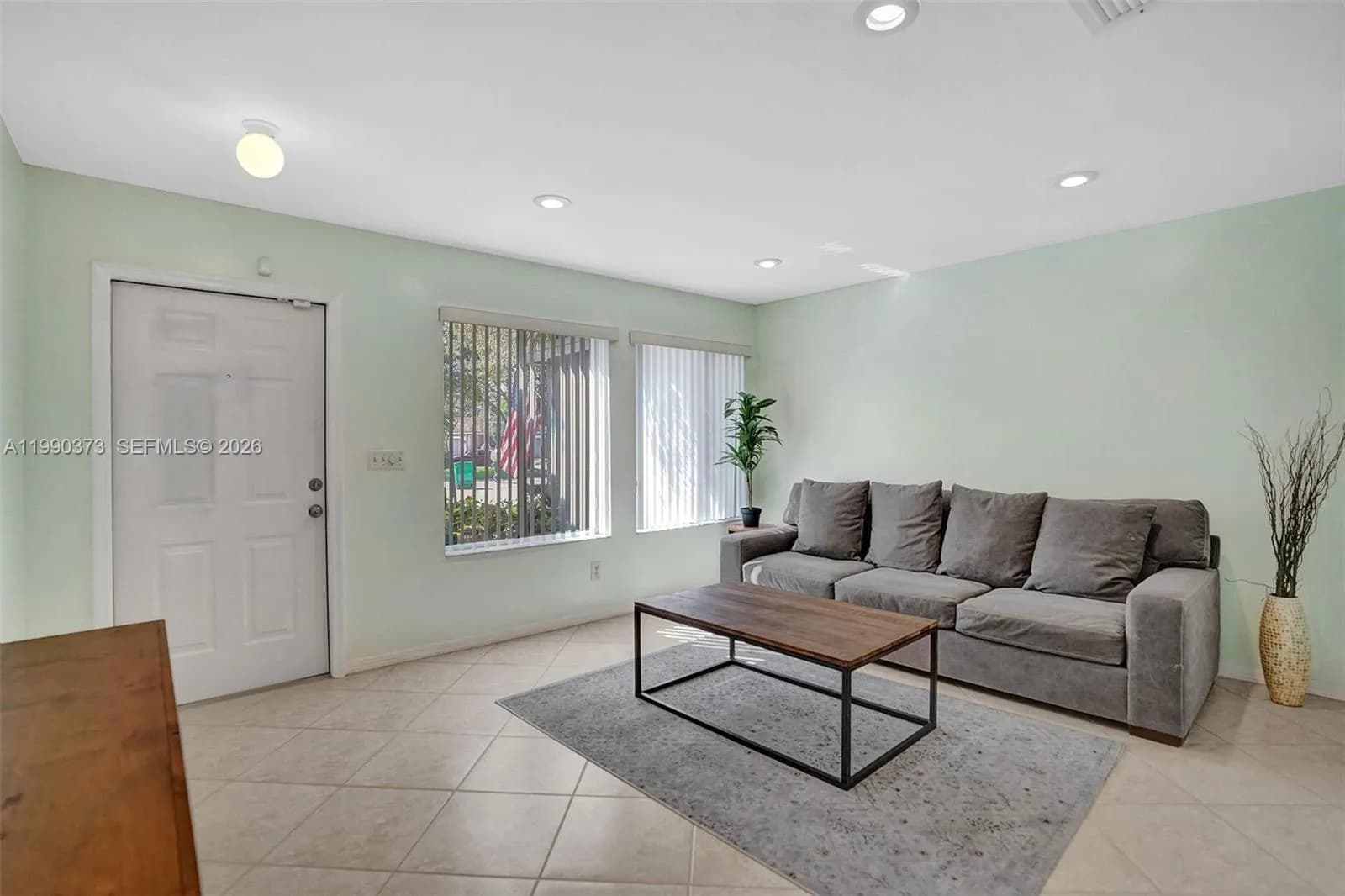 1726 SW 110th Ter, Davie FL 33324