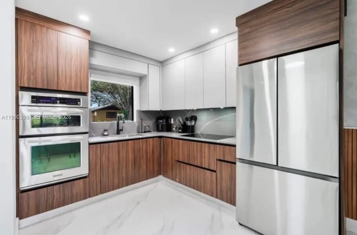 2871 NW 204th Ln, Miami Gardens FL 33056