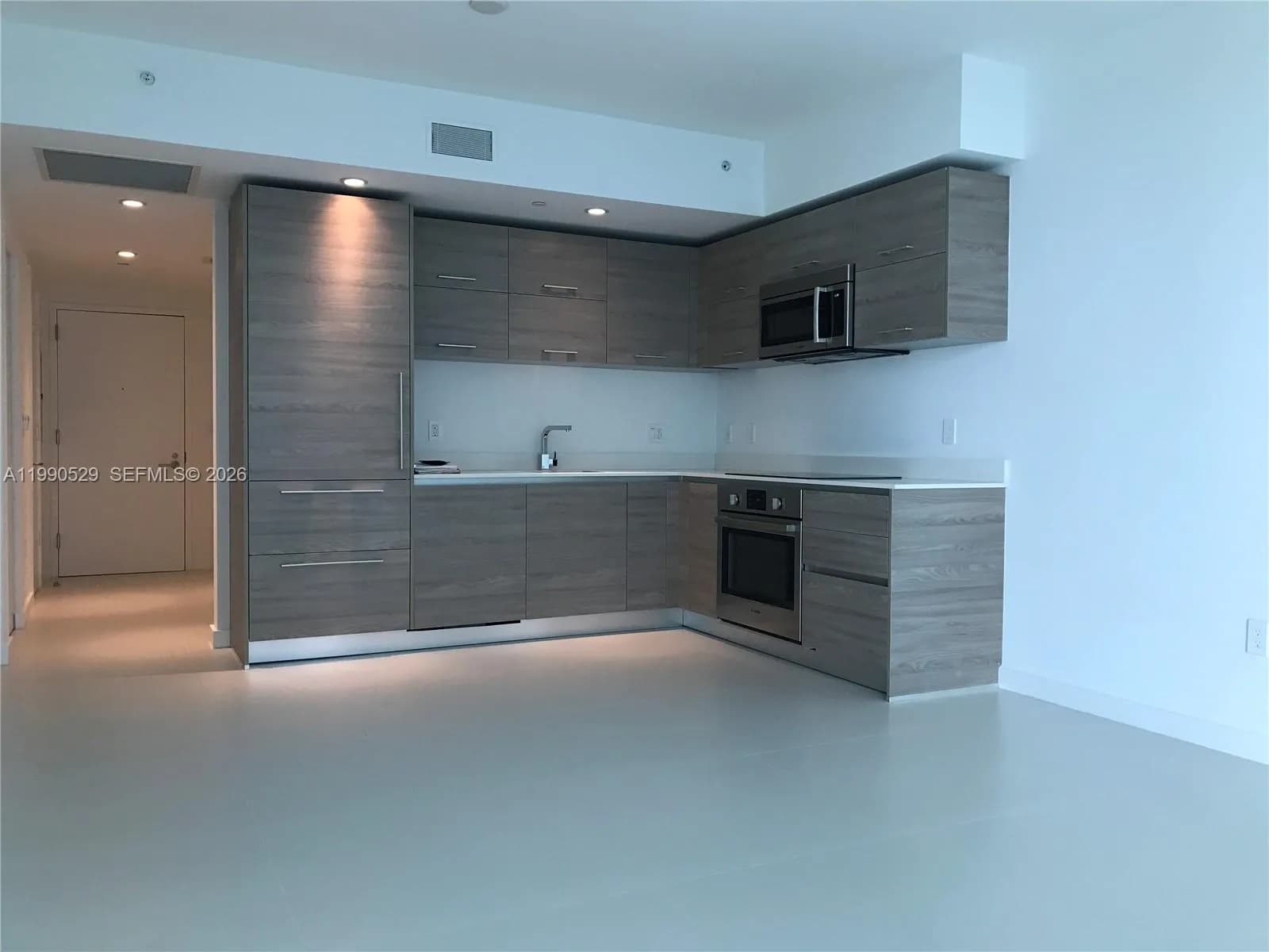 1300 S Miami # 2008, Miami FL 33130