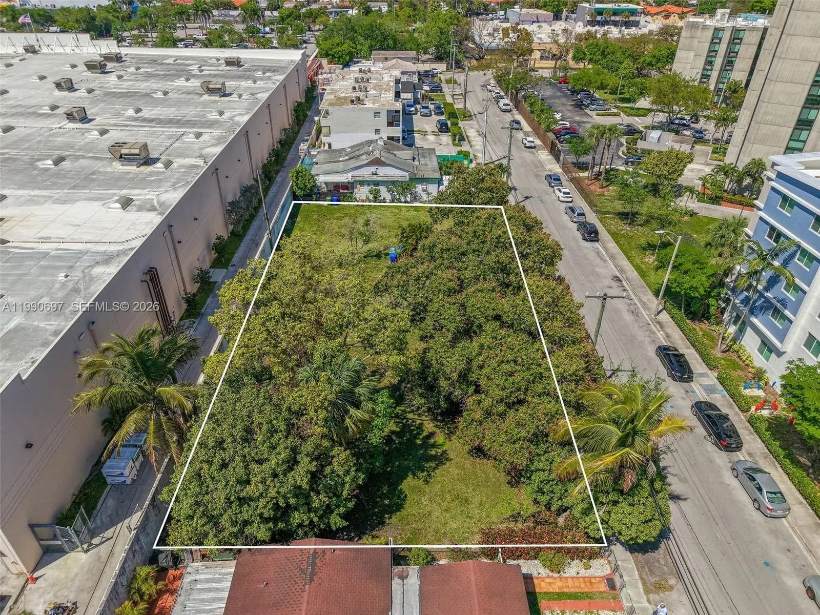 1000 SW 30th Ave, Miami FL 33135