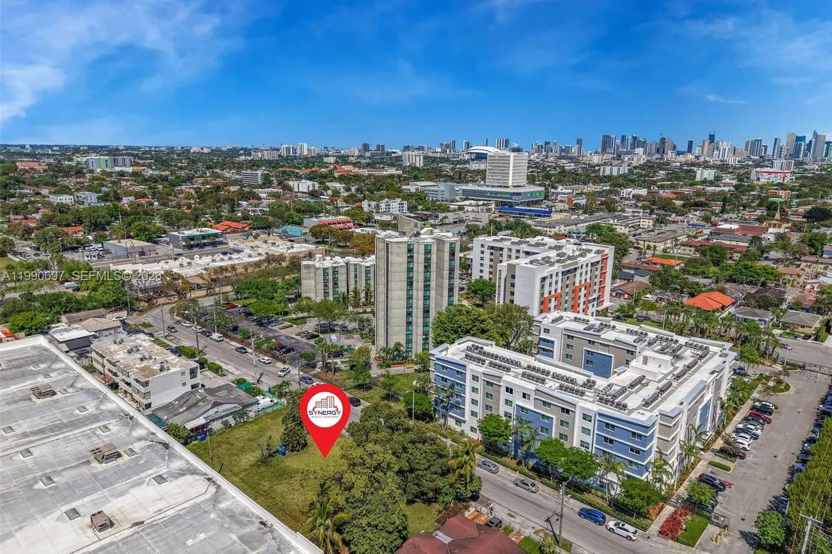 1000 SW 30th Ave, Miami FL 33135