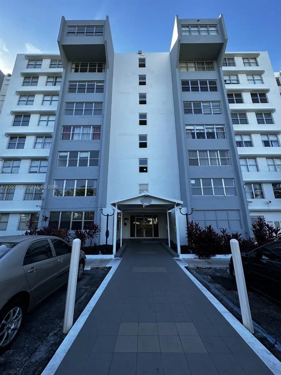 9001 SW 77th Ave # C604, Miami FL 33156