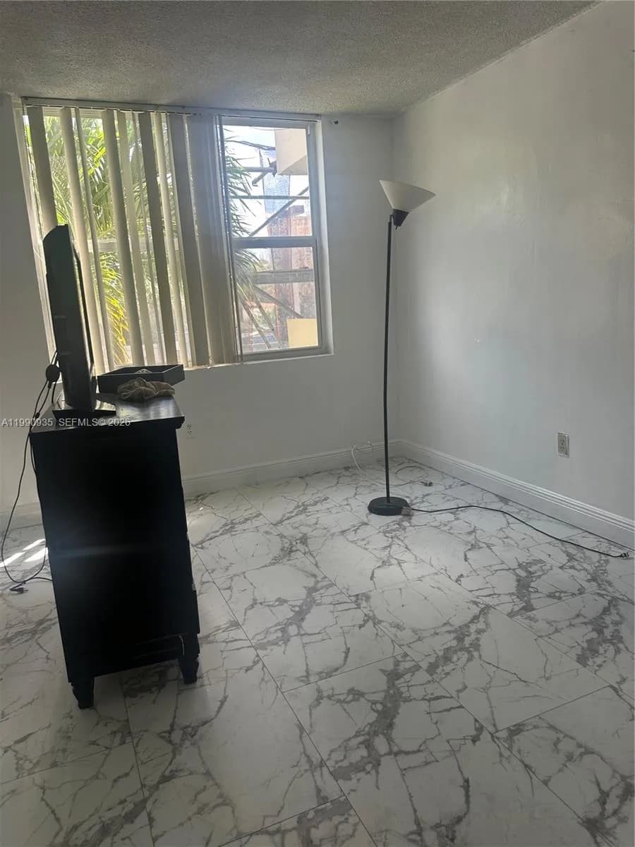 1800 Sans Souci Blvd # 237, North Miami FL 33181