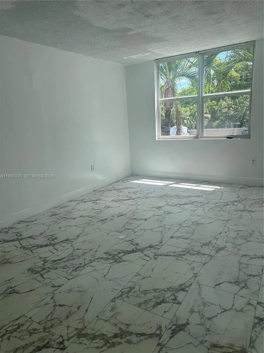 1800 Sans Souci Blvd # 237, North Miami FL 33181