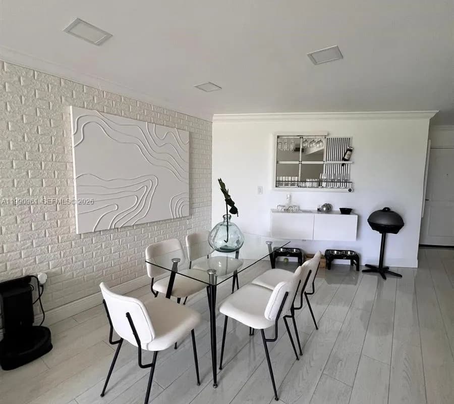 6955 NW 186th St # F104, Hialeah FL 33015