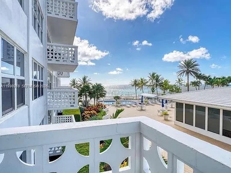 4010 Galt Ocean Dr # 207, Fort Lauderdale FL 33308