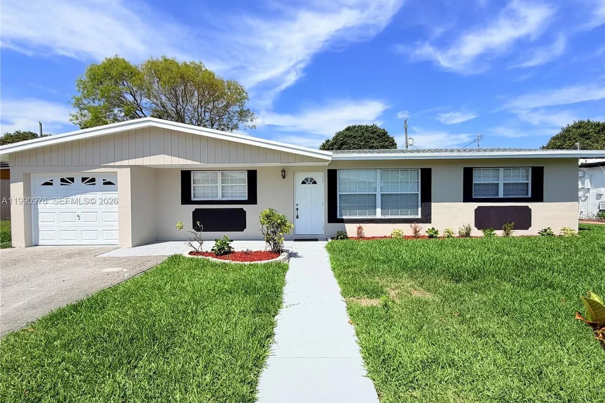 4731 NW 11th St, Lauderhill FL 33313