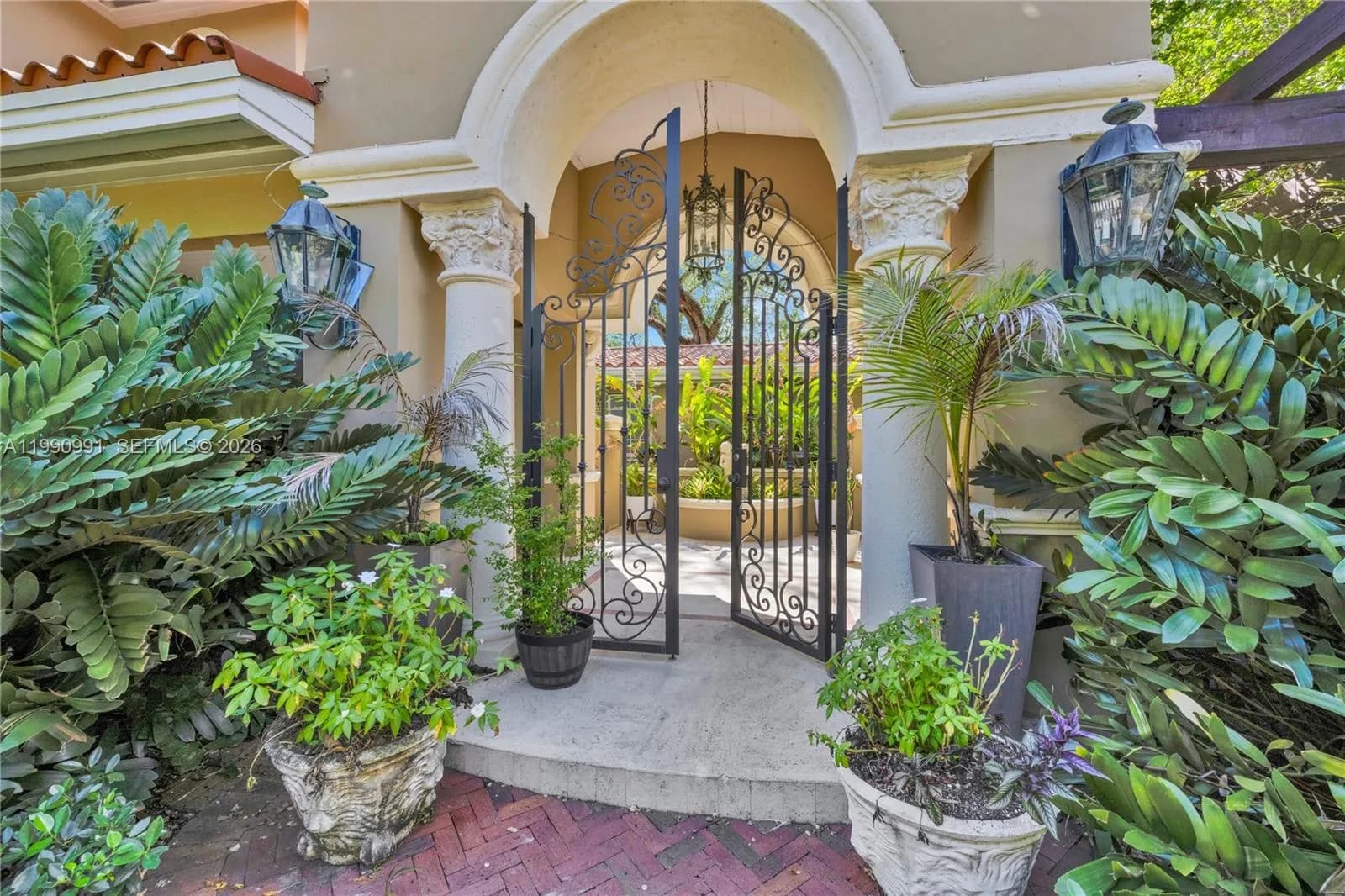 6200 Granada Blvd, Coral Gables FL 33146