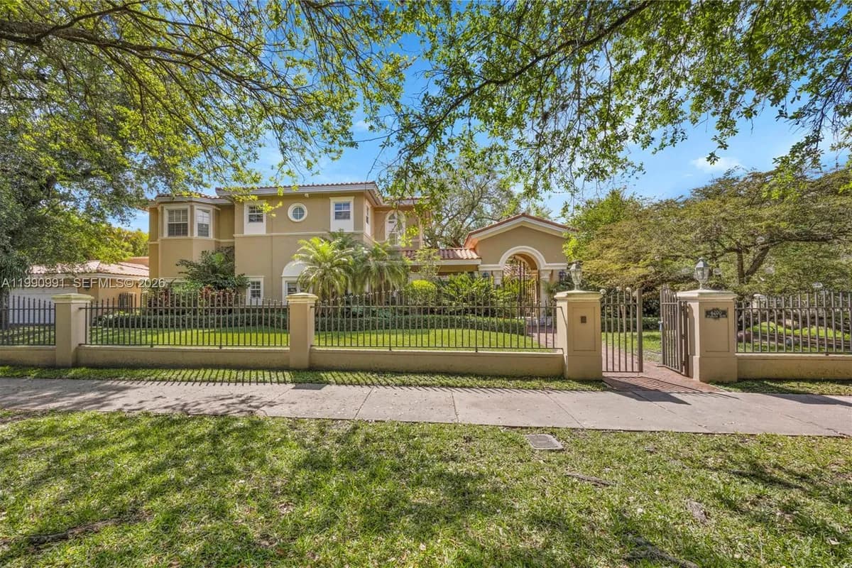 6200 Granada Blvd, Coral Gables FL 33146