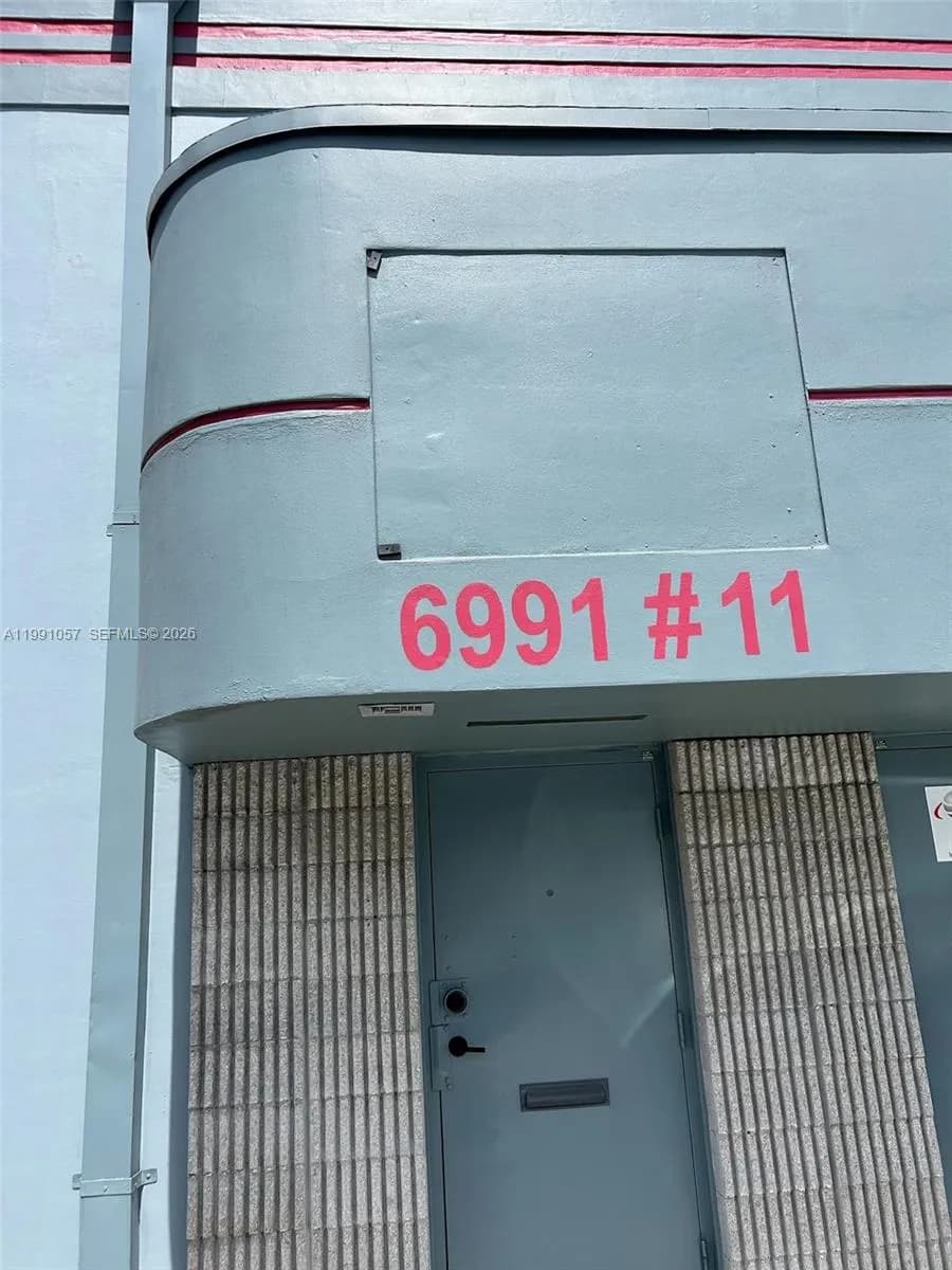 6991 NW 82nd Ave # 11, Medley FL 33166