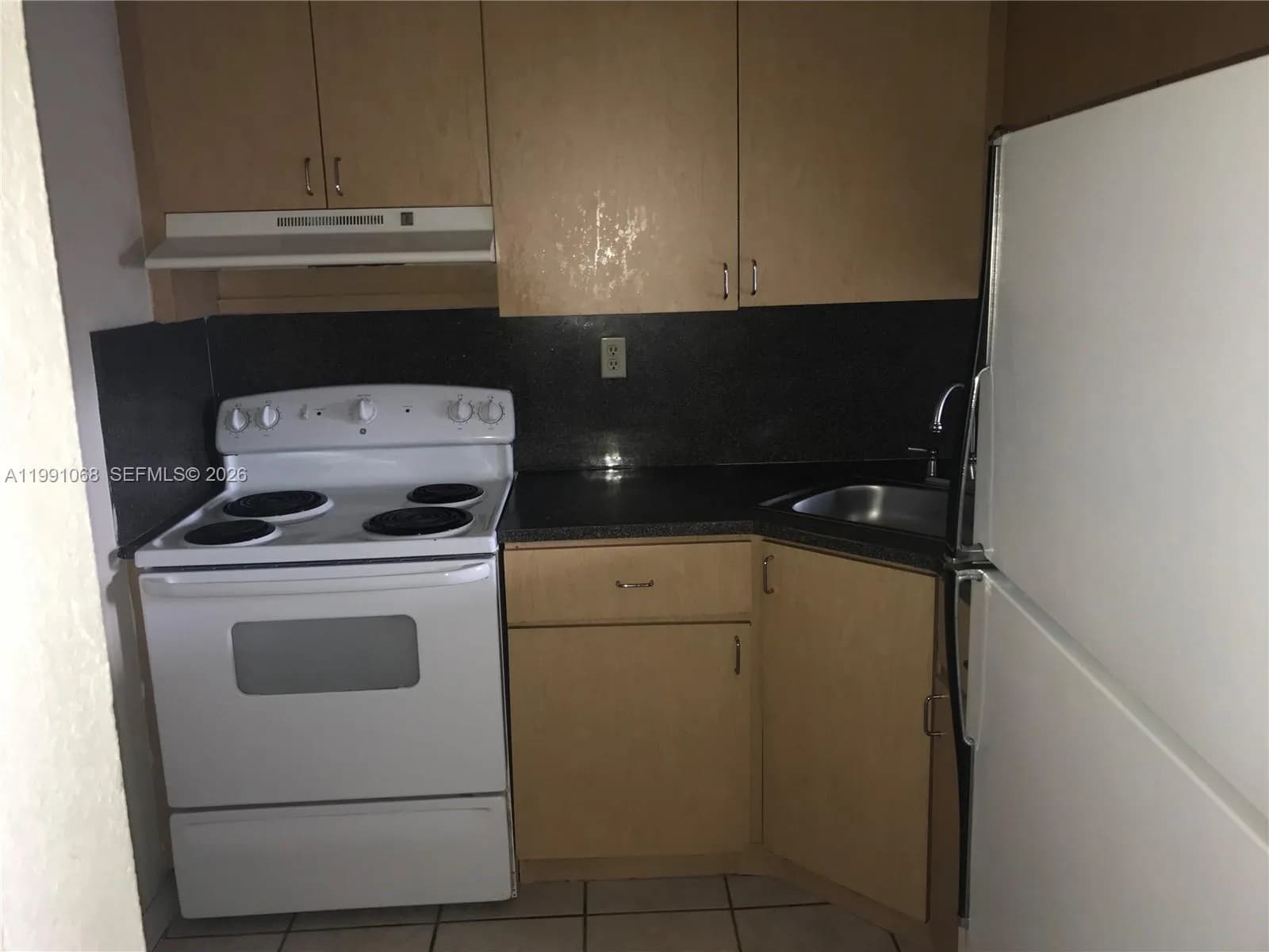 4550 NW 9th St # 414E, Miami FL 33126