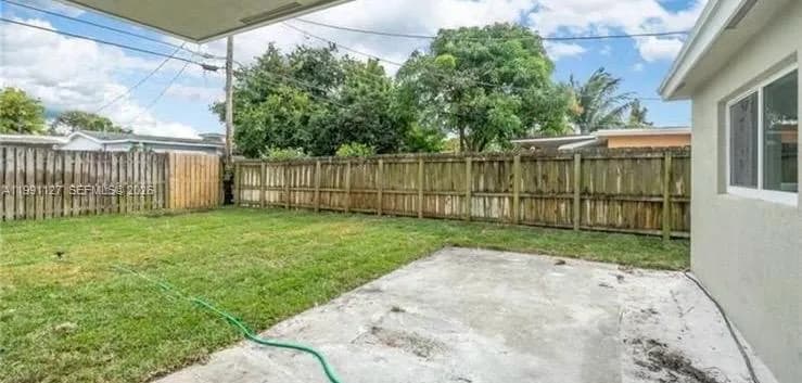 4680 NE 2nd Ave, Oakland Park FL 33334