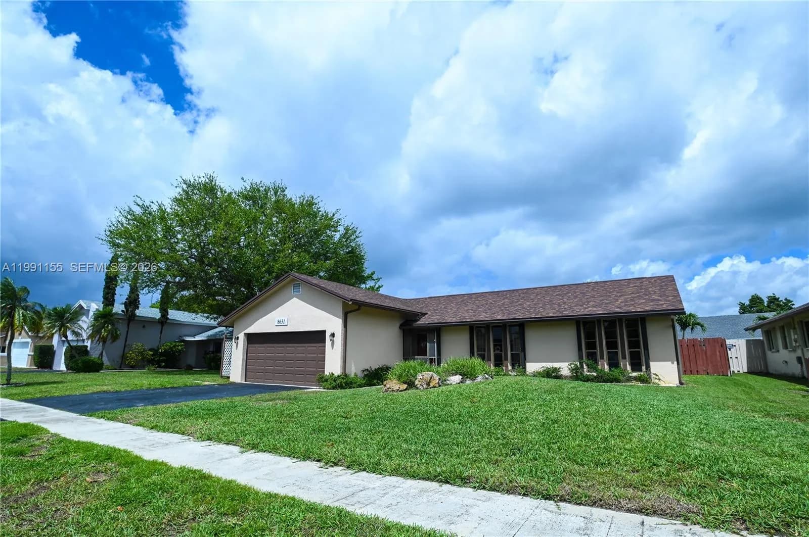 8631 NW 48th St, Lauderhill FL 33351
