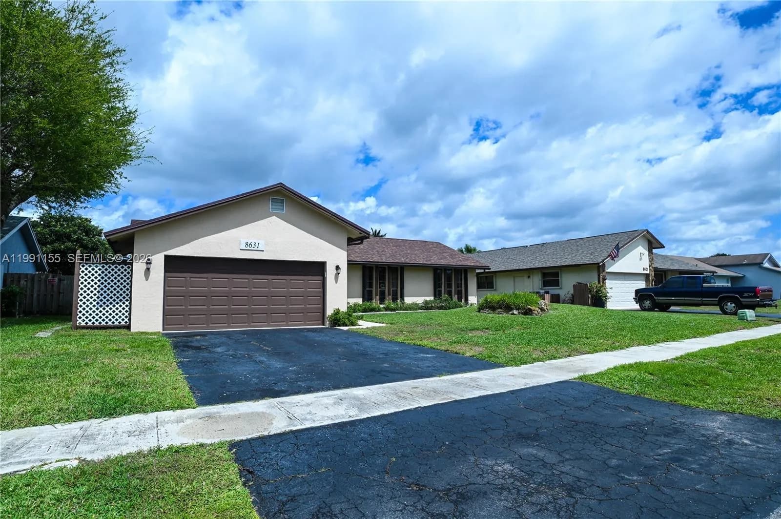 8631 NW 48th St, Lauderhill FL 33351